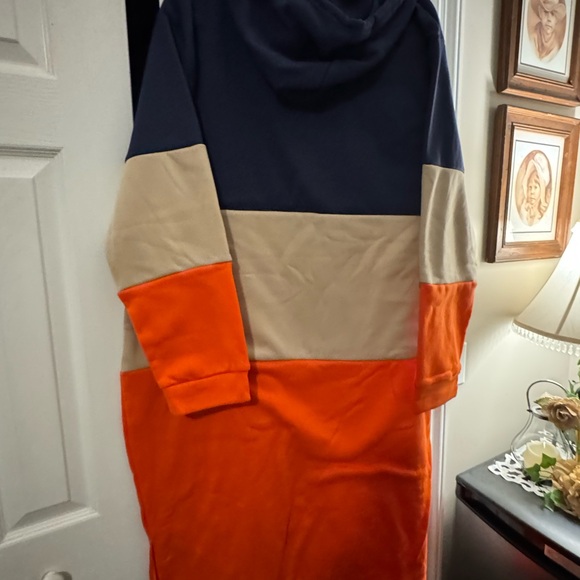 Chic Me multi color Hoodie - Picture 4 of 4